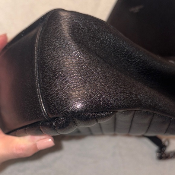 Yves Saint Laurent Black Chevron Shoulder Bag - Picture 13 of 15